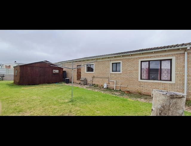 2 BEDROOM TOWNHOUSE RENTED IN PARSONSVLEI